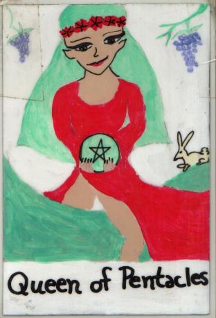 queen of pentacles
